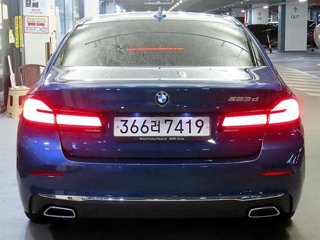 BMW 5시리즈 5시리즈 (G30) 523d M 스포츠 이미지 5