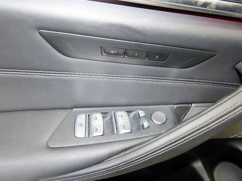 BMW 5시리즈 5시리즈 (G30) 520i 럭셔리 이미지 13