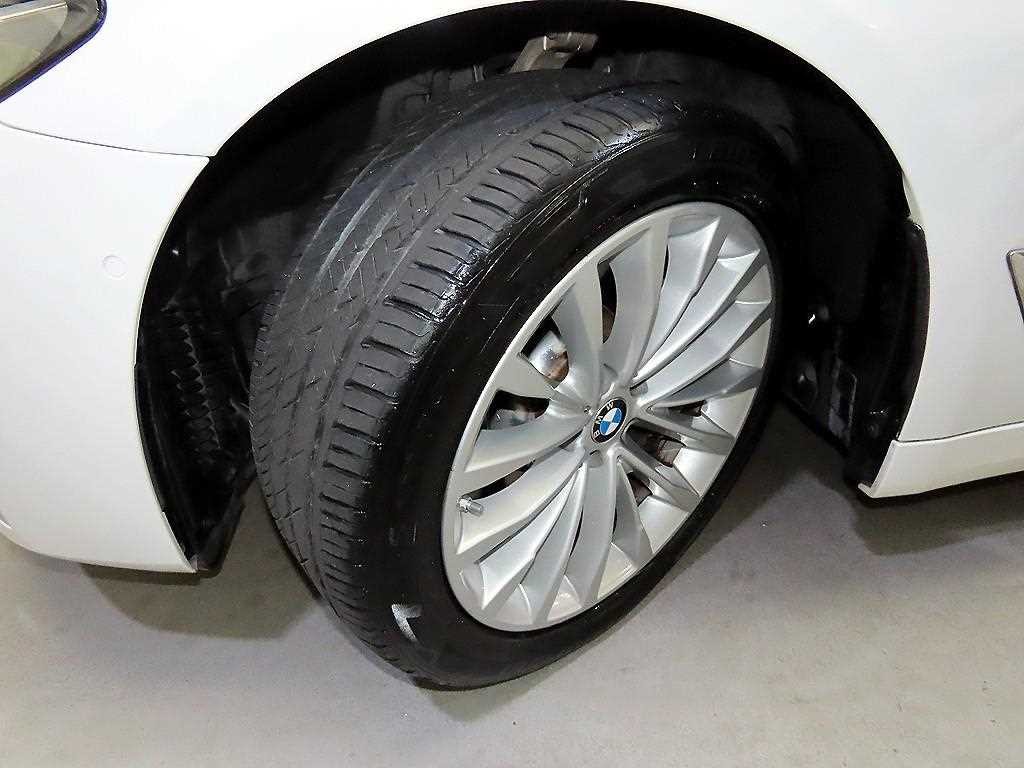 BMW 5시리즈 5시리즈 (G30) 520i 럭셔리 이미지 20