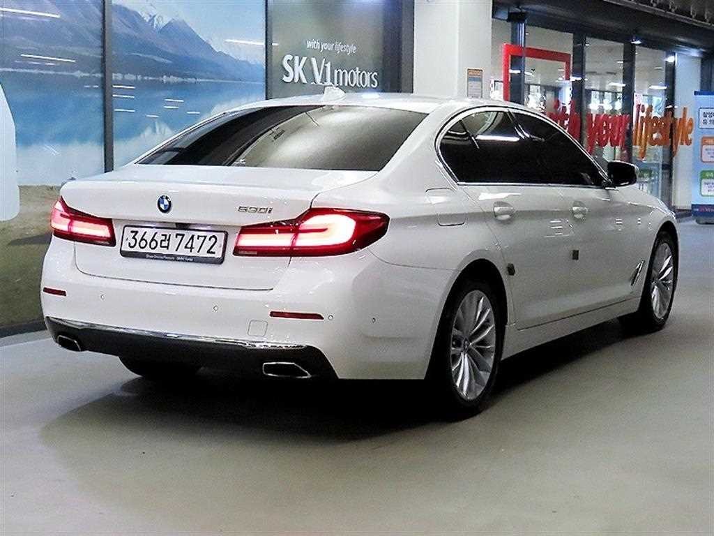 BMW 5시리즈 5시리즈 (G30) 520i 럭셔리 이미지 4