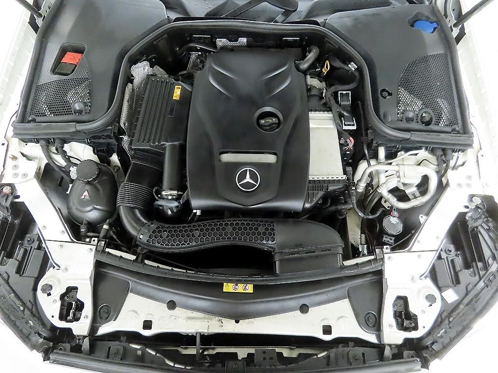 벤츠 E 클래스 E-클래스 W213 E300 아방가르드 이미지 20