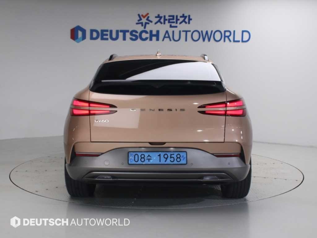 제네시스 GV60 스탠다드 2WD 이미지 4