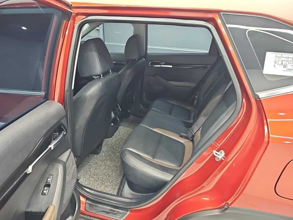 기아 셀토스 가솔린 1.6 터보 4WD 노블레스 이미지 12