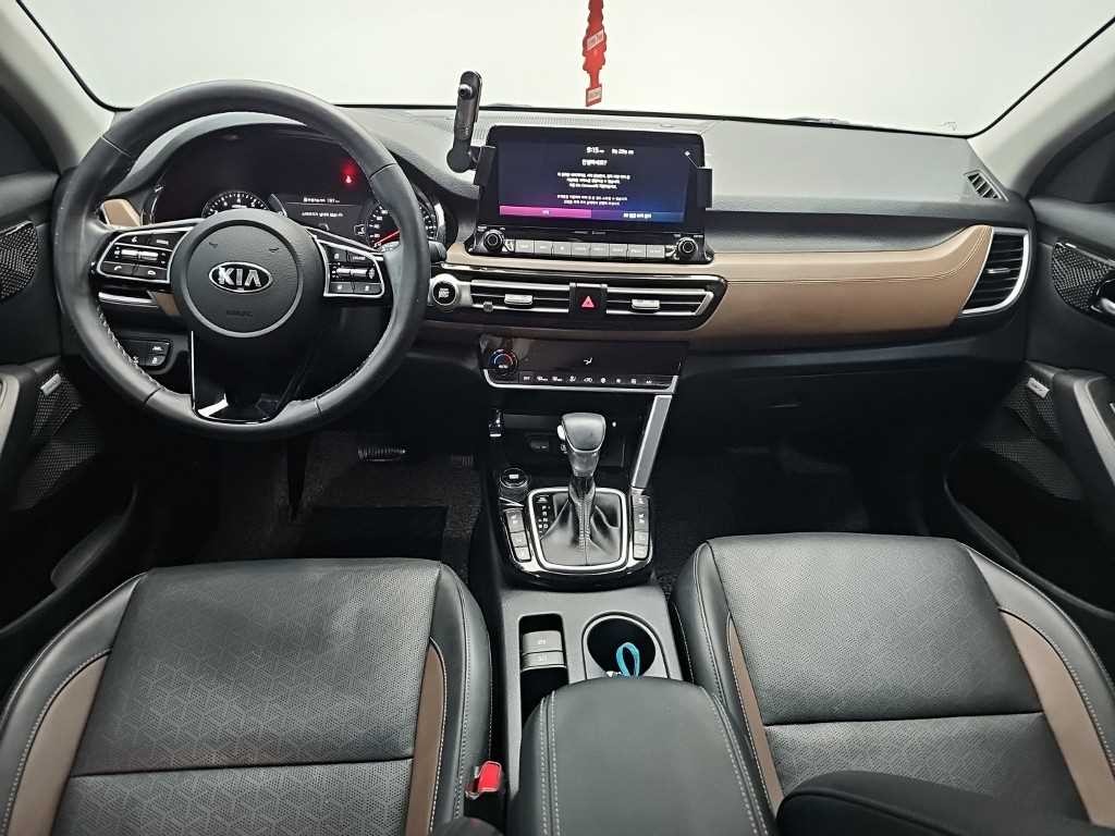 기아 셀토스 가솔린 1.6 터보 4WD 노블레스 이미지 7