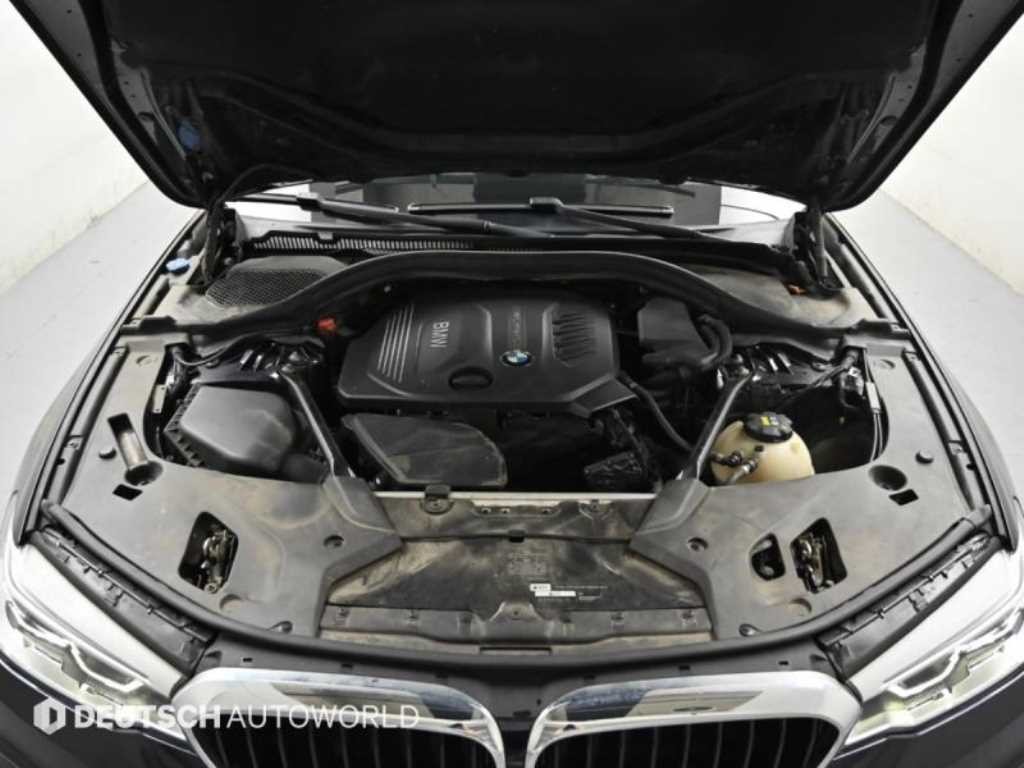 BMW 5시리즈 5시리즈 (G30) 520d xDrive M 스포츠 플러스 이미지 19