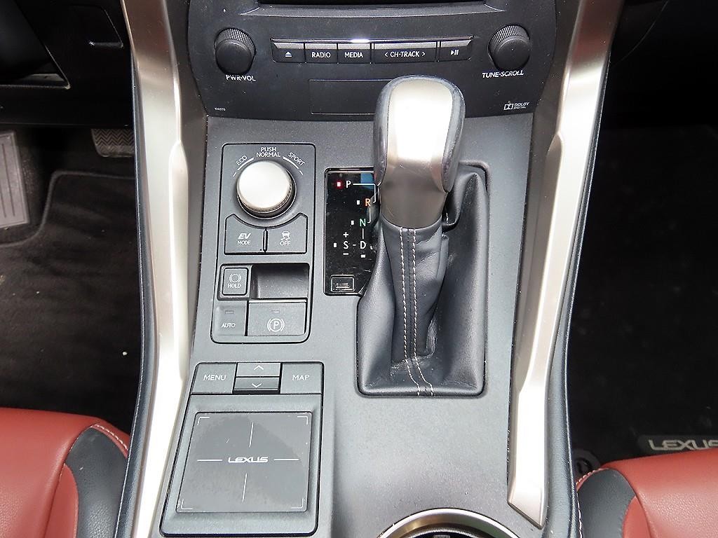 렉서스 NX NX 300h 슈프림 이미지 10