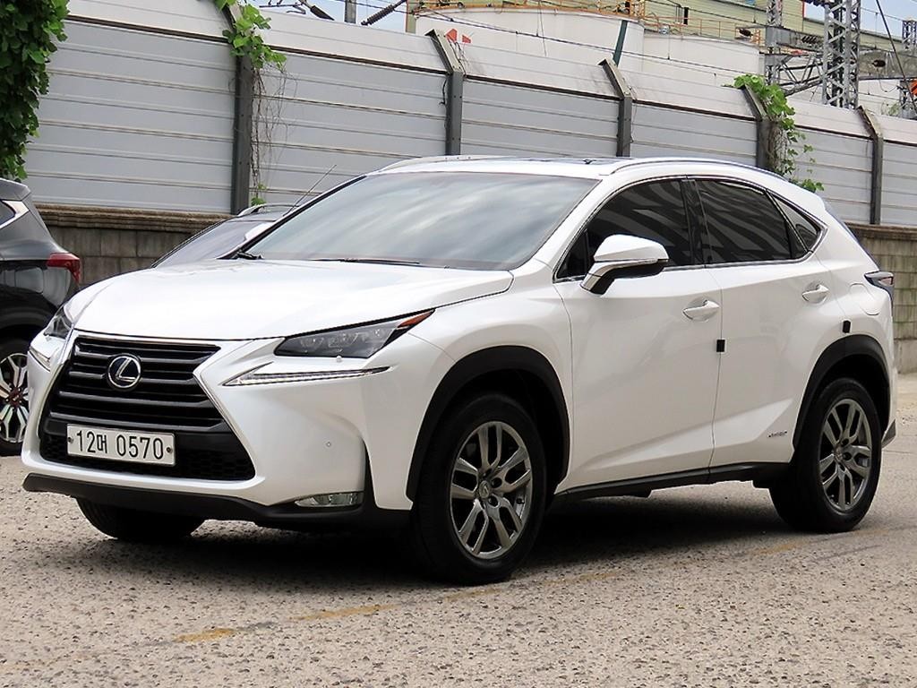 렉서스 NX NX 300h 슈프림 이미지 2