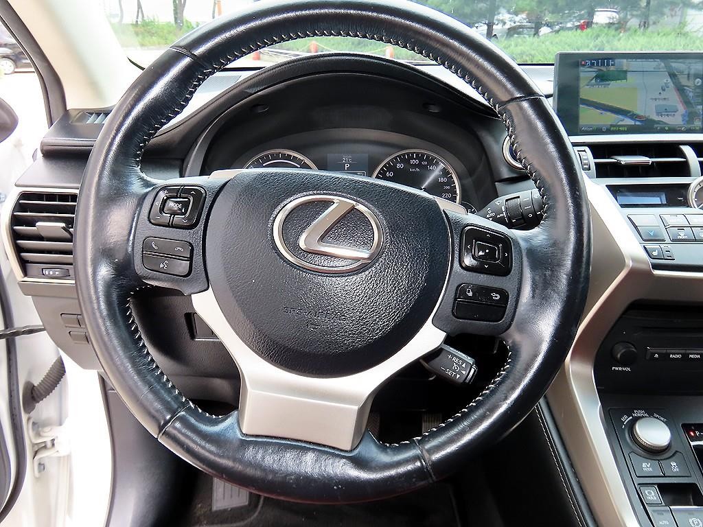 렉서스 NX NX 300h 슈프림 이미지 8