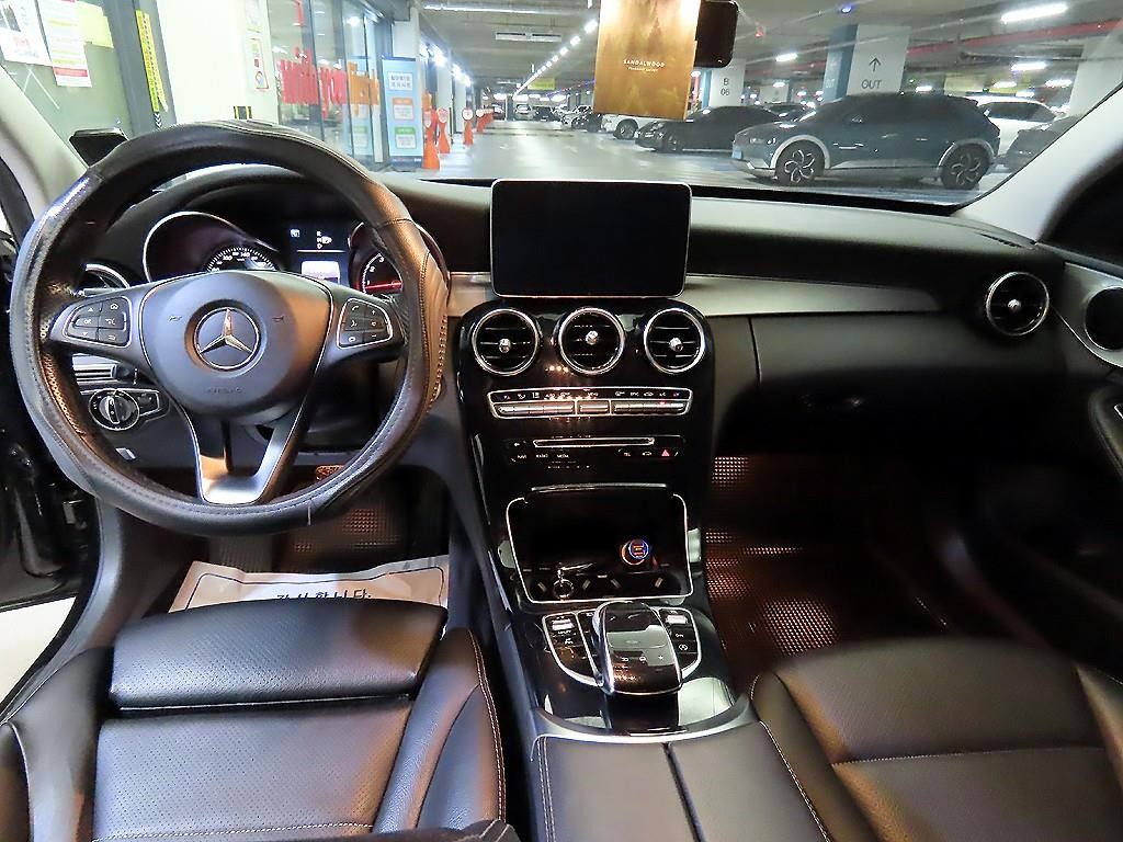 벤츠 C 클래스 C클래스 W205 C200 이미지 10