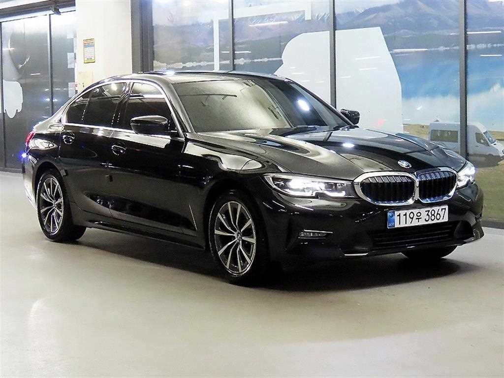 BMW 3시리즈 3시리즈 (G20) 320i M 스포츠 이미지 1
