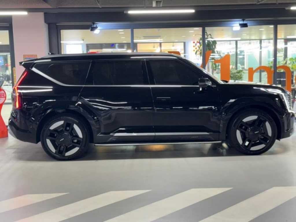 기아 EV9 롱레인지 4WD 어스 이미지 3