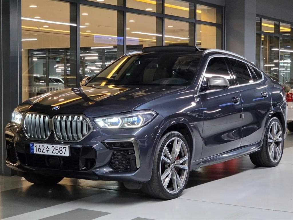 BMW X6 X6 (G06) M50i 이미지 1