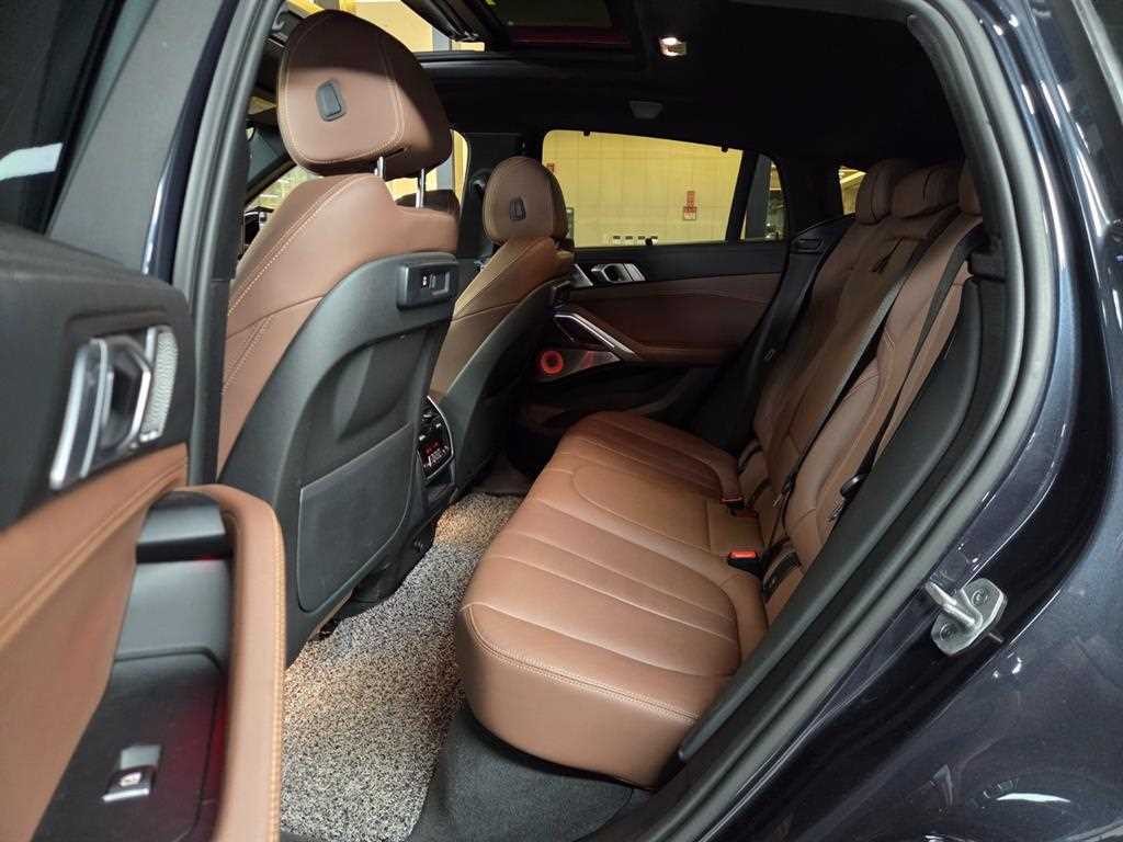 BMW X6 X6 (G06) M50i 이미지 9