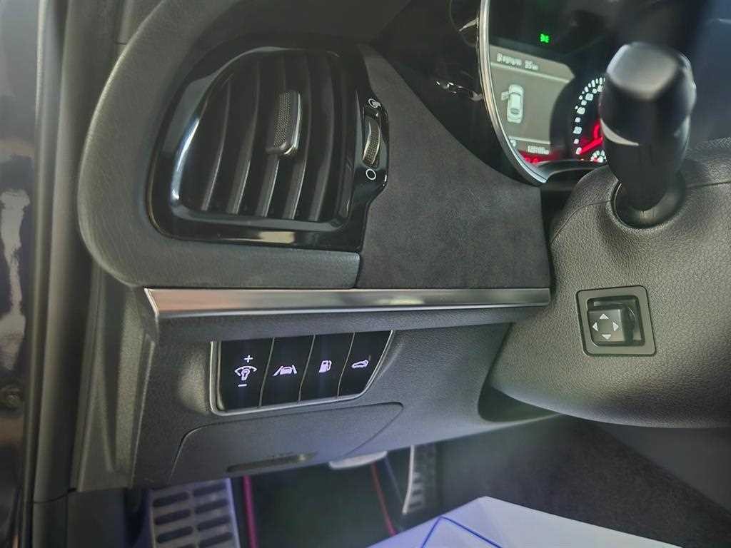 기아 스팅어 스팅어 마이스터 AWD 3.3 GT 마스터즈 터보 패키지 이미지 14
