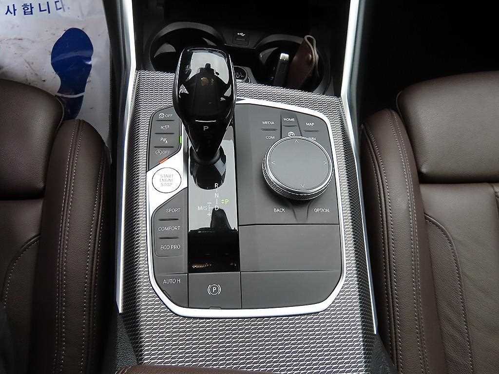 BMW 3시리즈 3시리즈 (G20) 330i M 스포츠 이미지 12