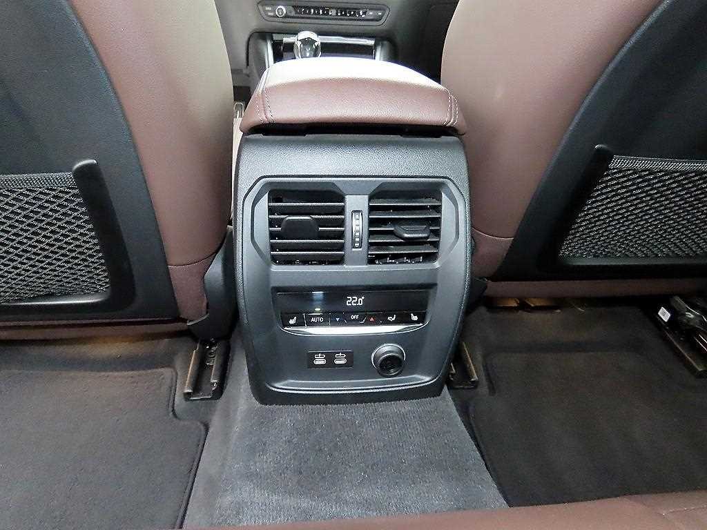 BMW 3시리즈 3시리즈 (G20) 330i M 스포츠 이미지 18