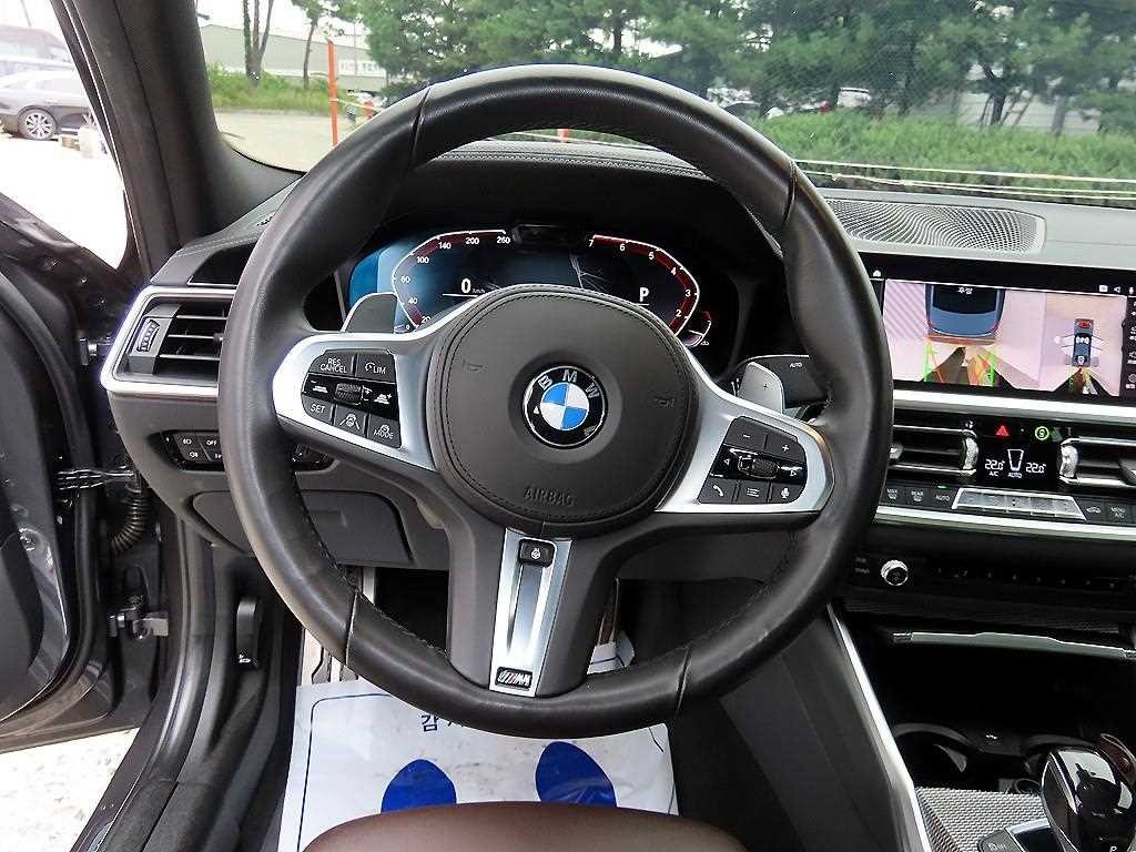 BMW 3시리즈 3시리즈 (G20) 330i M 스포츠 이미지 9