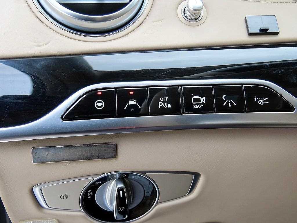 벤츠 S 클래스 S클래스-W222 마이바흐 S 600 이미지 12
