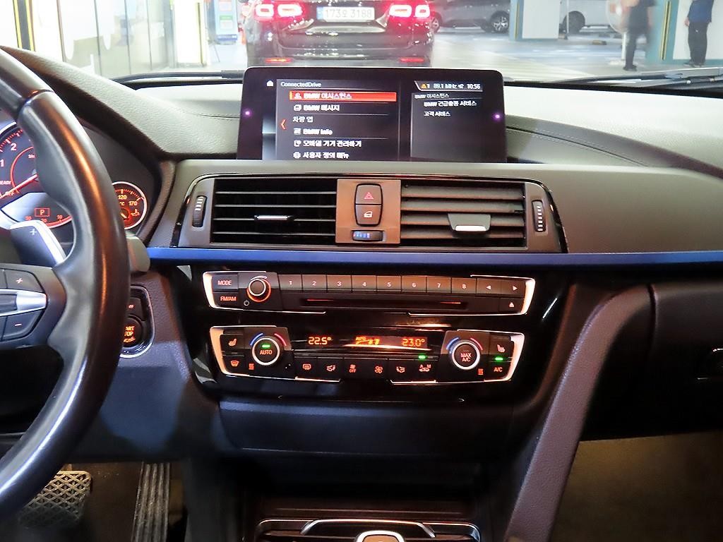 BMW 3시리즈 3시리즈 (F30) 320i M 스포츠 이미지 11