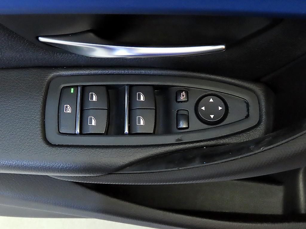BMW 3시리즈 3시리즈 (F30) 320i M 스포츠 이미지 13