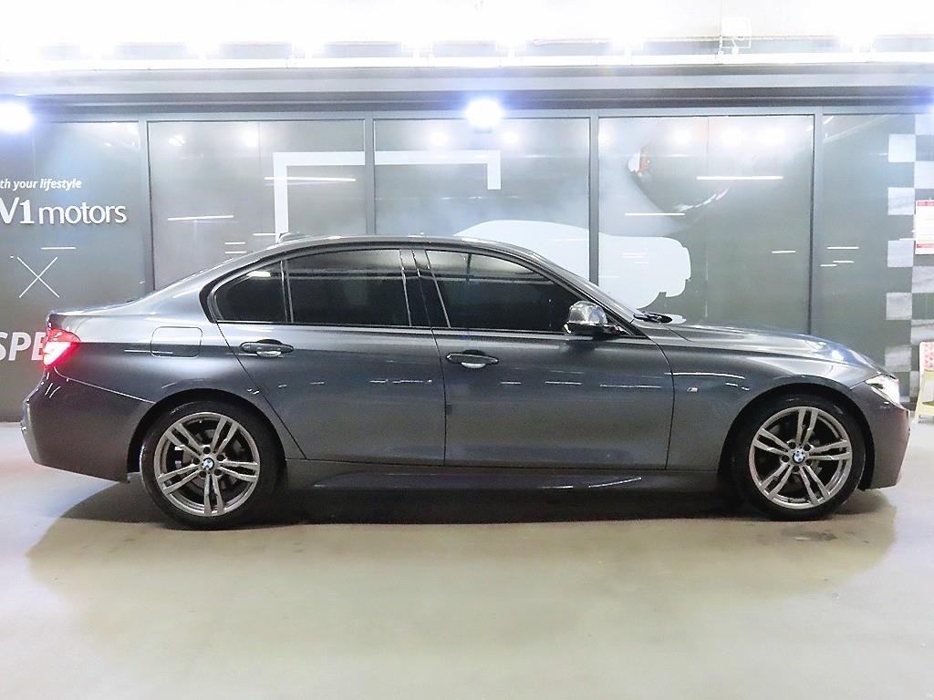 BMW 3시리즈 3시리즈 (F30) 320i M 스포츠 이미지 3