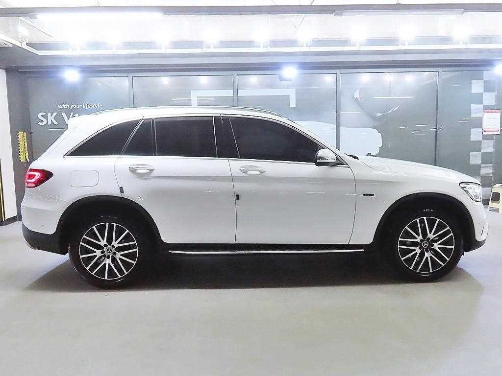벤츠 GLC 클래스 GLC클래스 X253 GLC 300 e 4MATIC 이미지 3