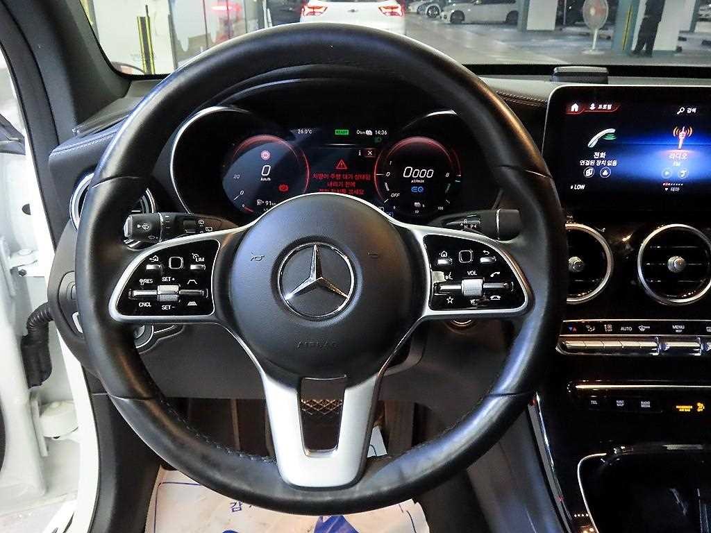 벤츠 GLC 클래스 GLC클래스 X253 GLC 300 e 4MATIC 이미지 8