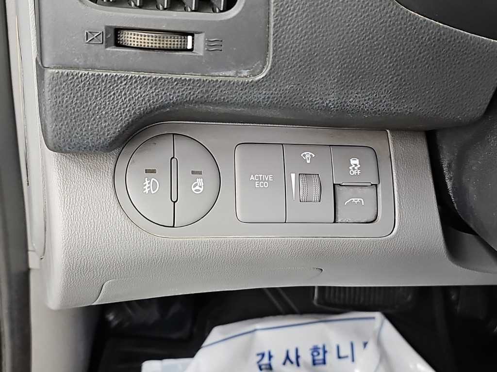 현대 스타렉스 더 뉴 그랜드 스타렉스 2WD 밴 5인승 이미지 17