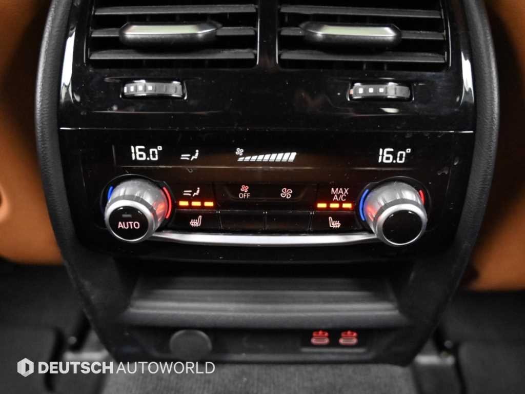 BMW 5시리즈 5시리즈 (G30) 520i M 스포츠 이미지 16