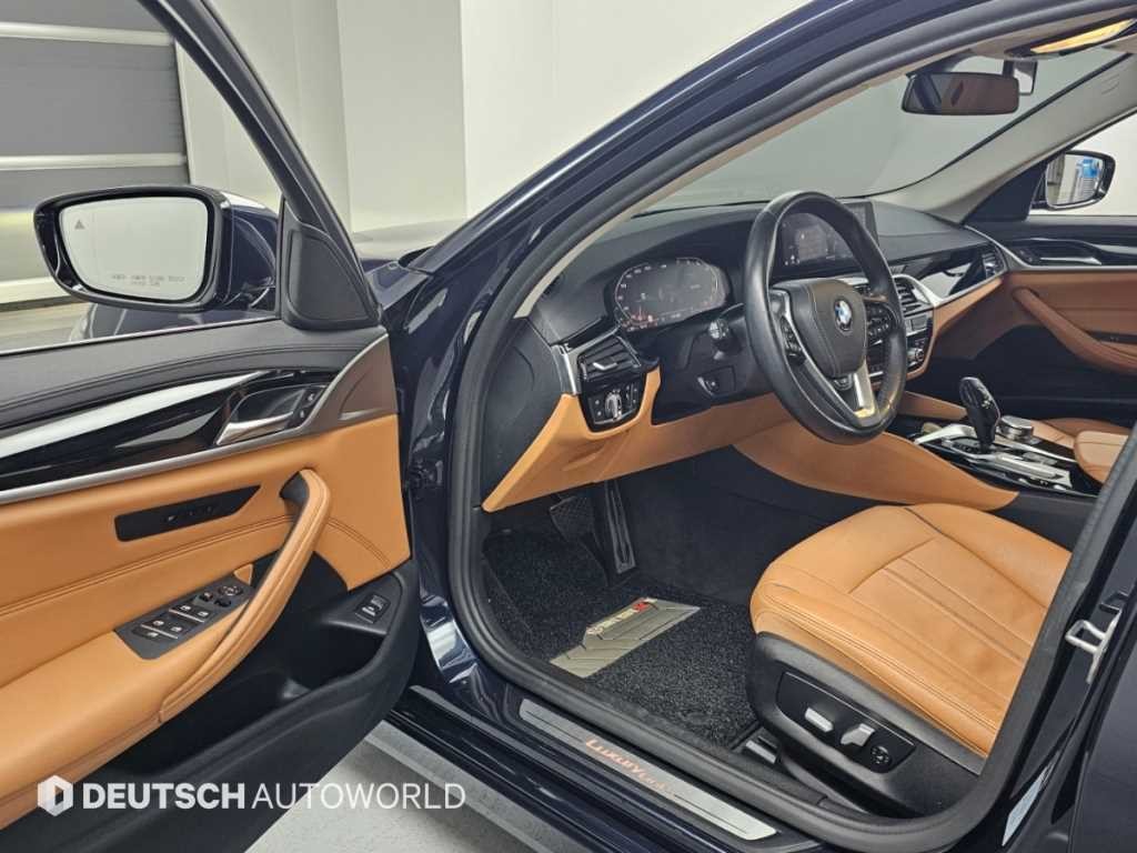 BMW 5시리즈 5시리즈 (G30) 520i 럭셔리 이미지 11