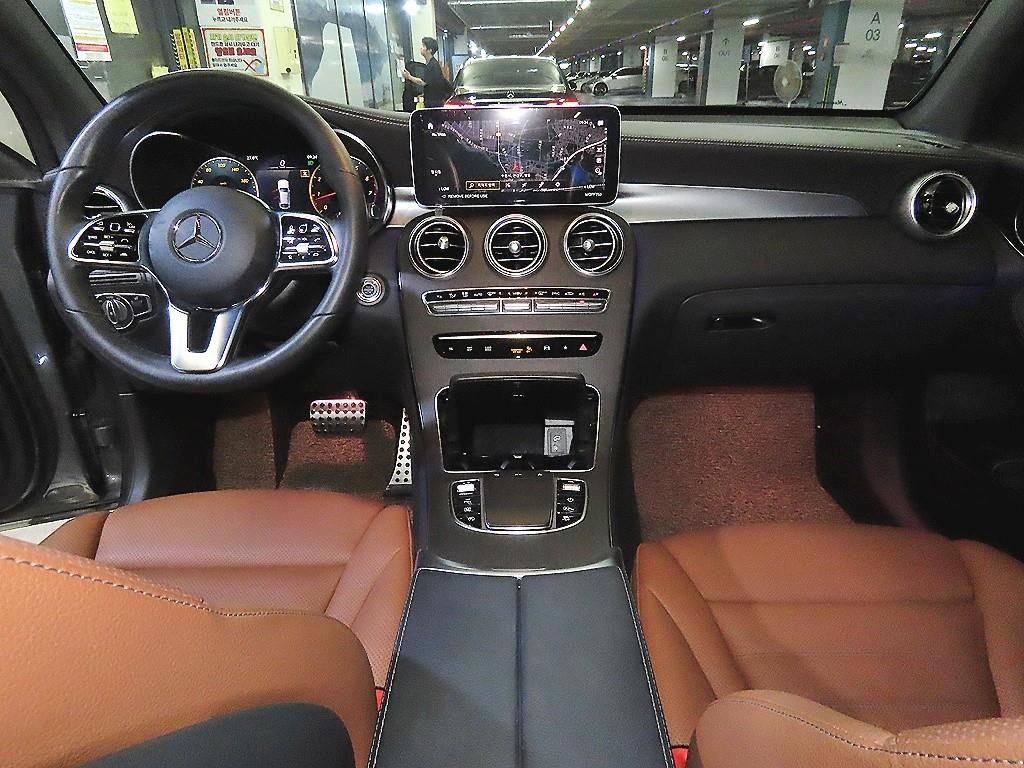 벤츠 GLC 클래스 GLC클래스 X253 GLC 300 4MATIC 쿠페 이미지 10