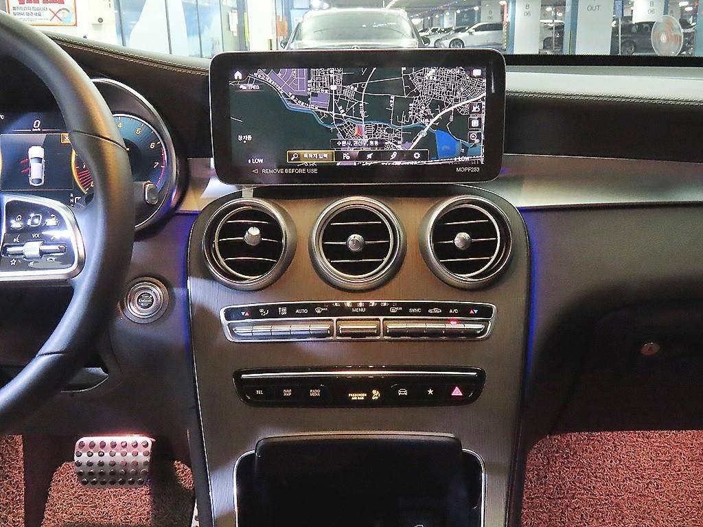 벤츠 GLC 클래스 GLC클래스 X253 GLC 300 4MATIC 쿠페 이미지 11