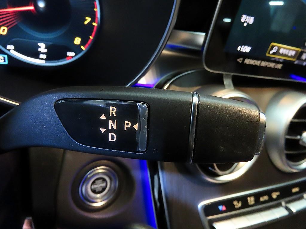 벤츠 GLC 클래스 GLC클래스 X253 GLC 300 4MATIC 쿠페 이미지 12