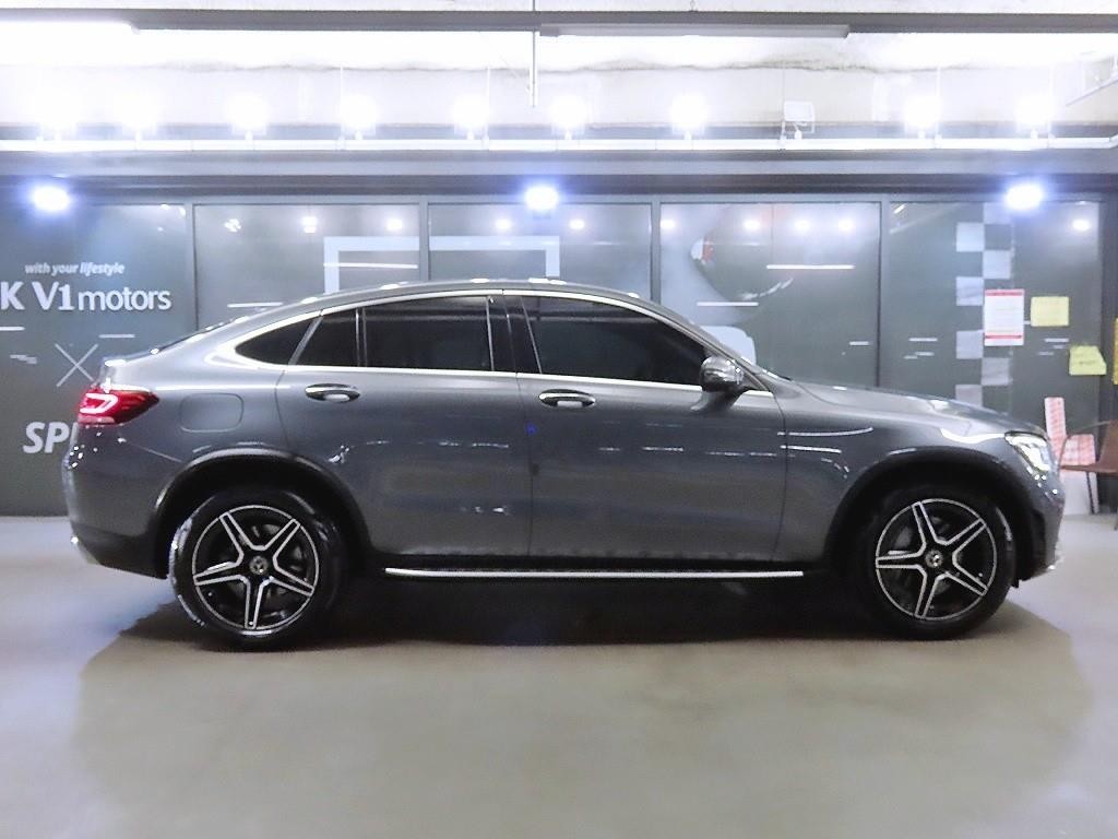 벤츠 GLC 클래스 GLC클래스 X253 GLC 300 4MATIC 쿠페 이미지 3