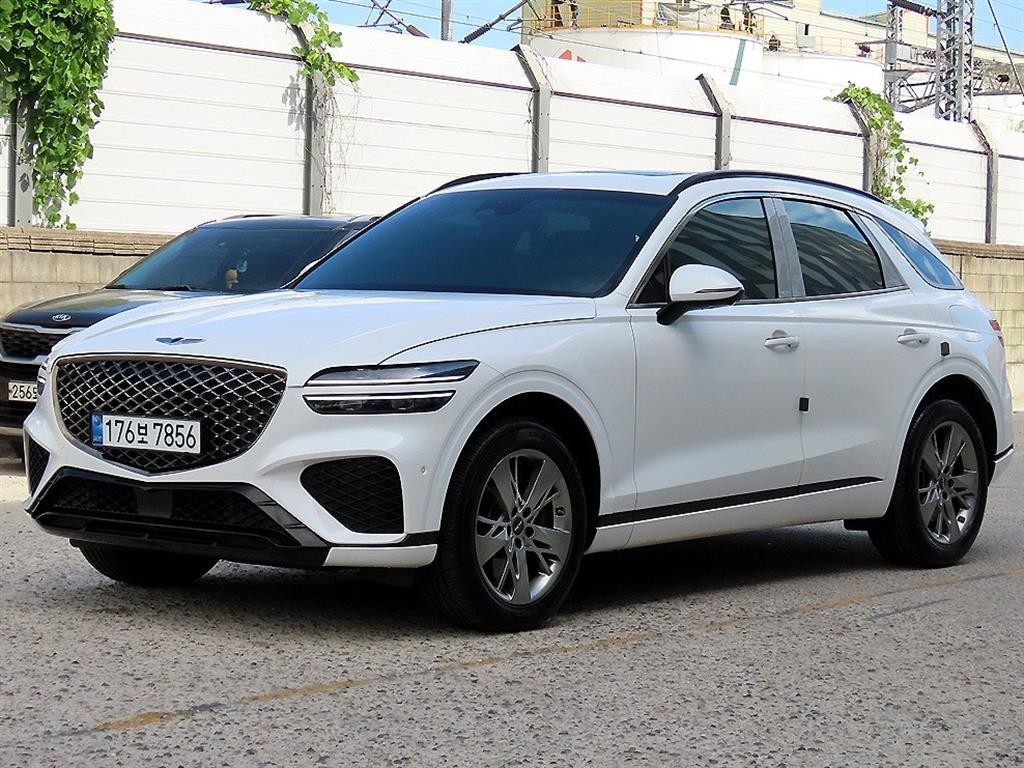 제네시스 GV70 2.5T 가솔린 AWD 스포츠 이미지 2