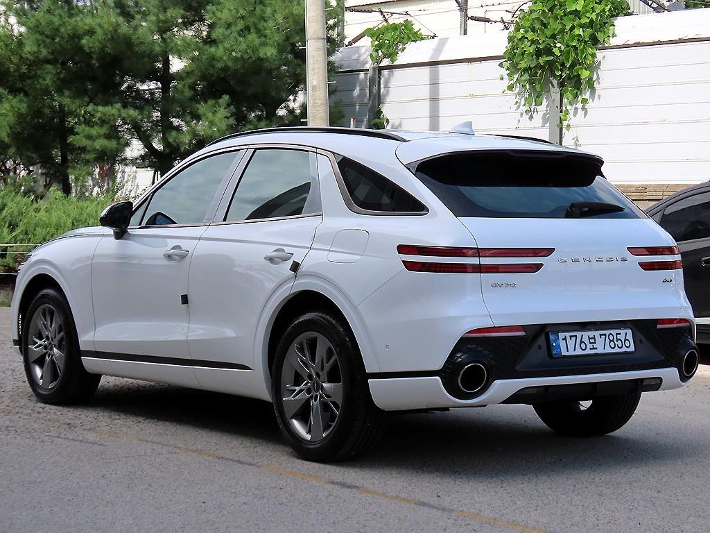 제네시스 GV70 2.5T 가솔린 AWD 스포츠 이미지 3