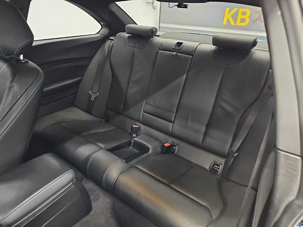BMW 2시리즈 M2 (F87) 쿠페 이미지 13