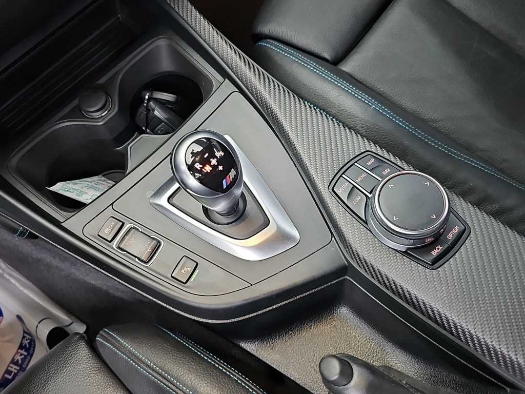BMW 2시리즈 M2 (F87) 쿠페 이미지 9