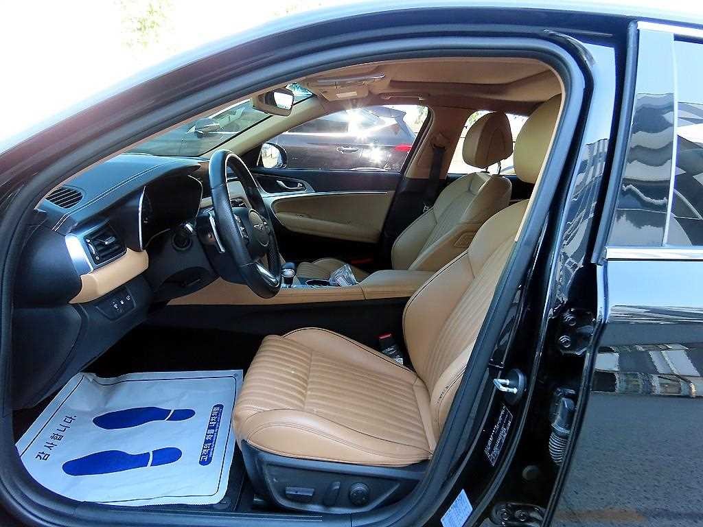 제네시스 G70 더 뉴 G70 가솔린 2.0T 4WD 이미지 5