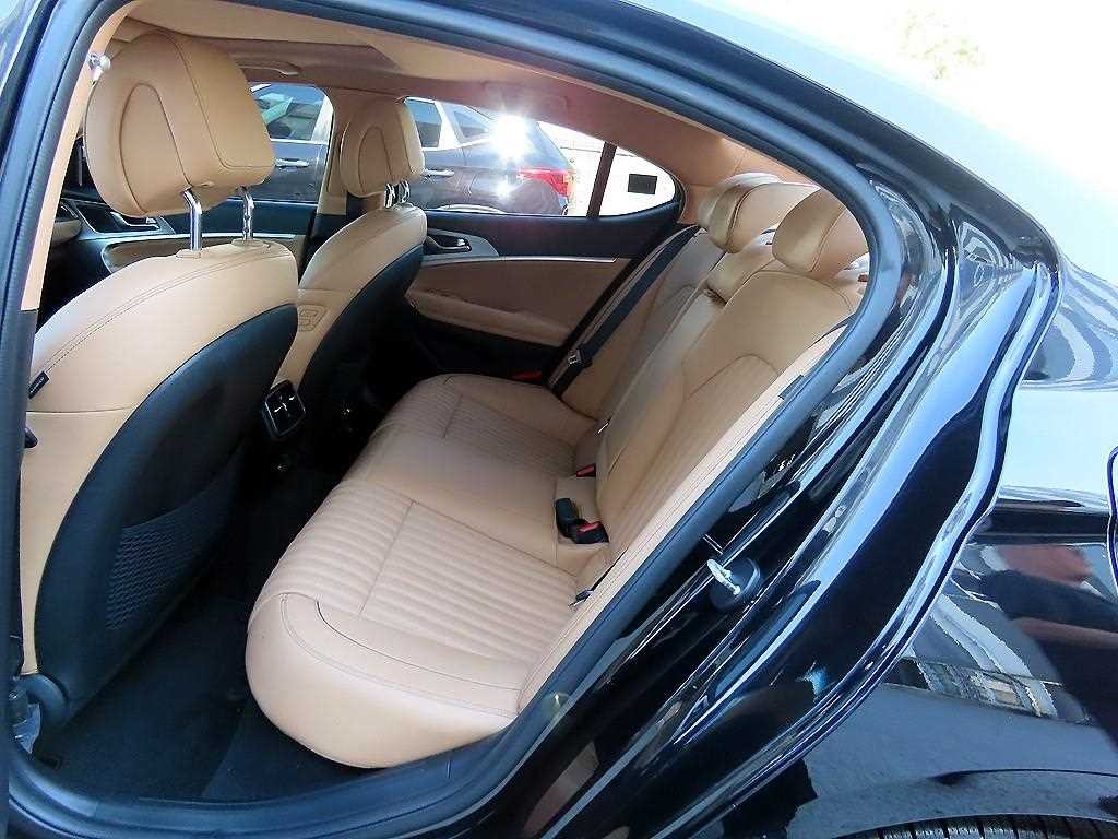 제네시스 G70 더 뉴 G70 가솔린 2.0T 4WD 이미지 6