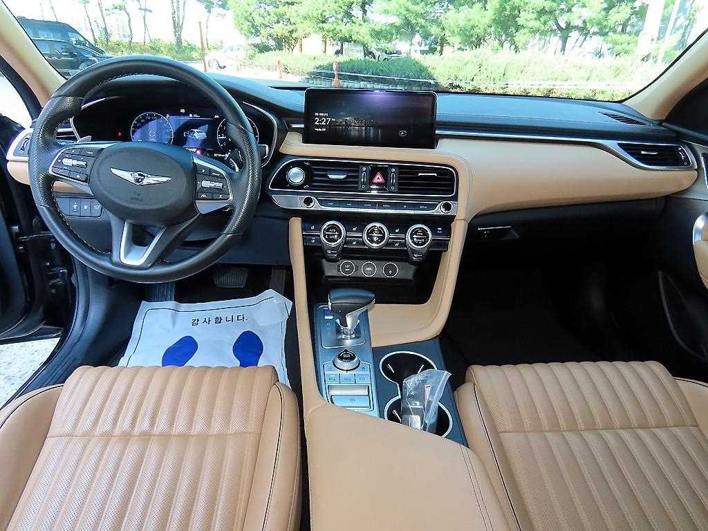 제네시스 G70 더 뉴 G70 가솔린 2.0T 4WD 이미지 7