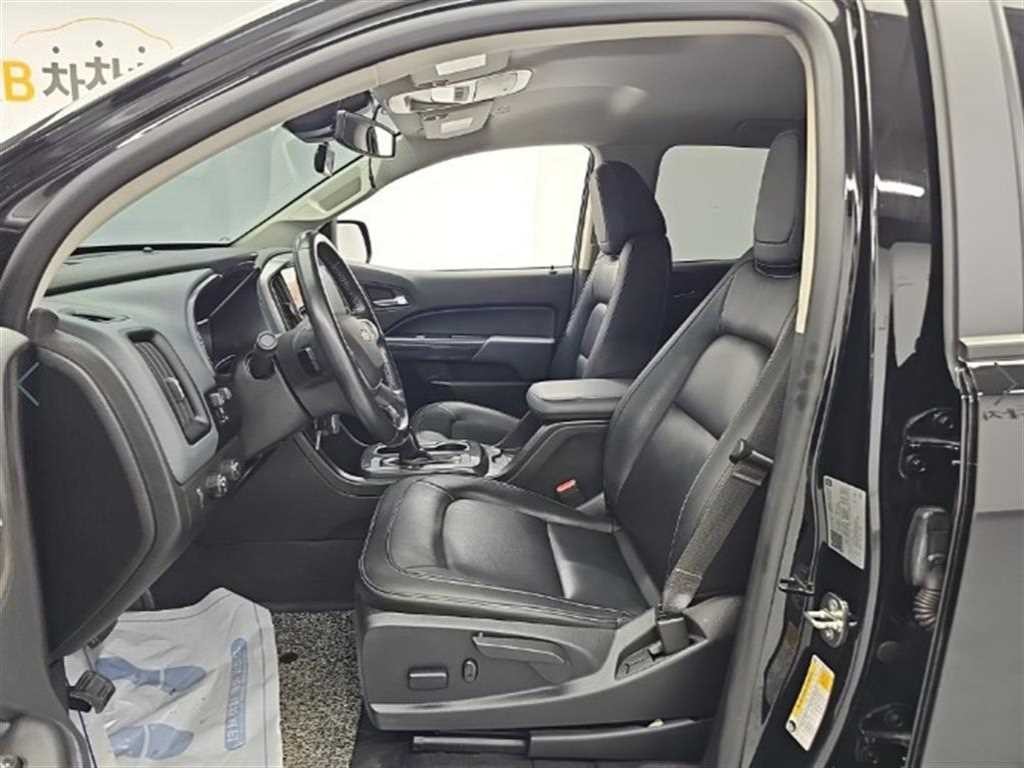 쉐보레 콜로라도 리얼 뉴 콜로라도 3.6 Z71-X 미드나잇 4WD 이미지 11