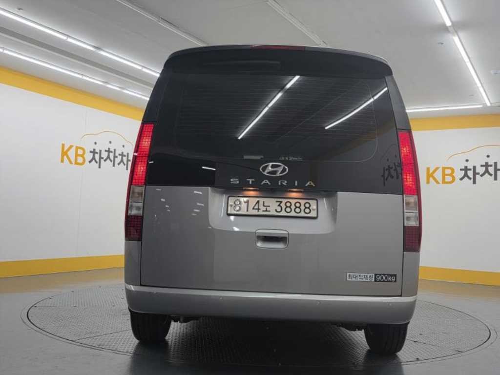 현대 스타리아 2WD 디젤 카고 스마트 3인승 이미지 3
