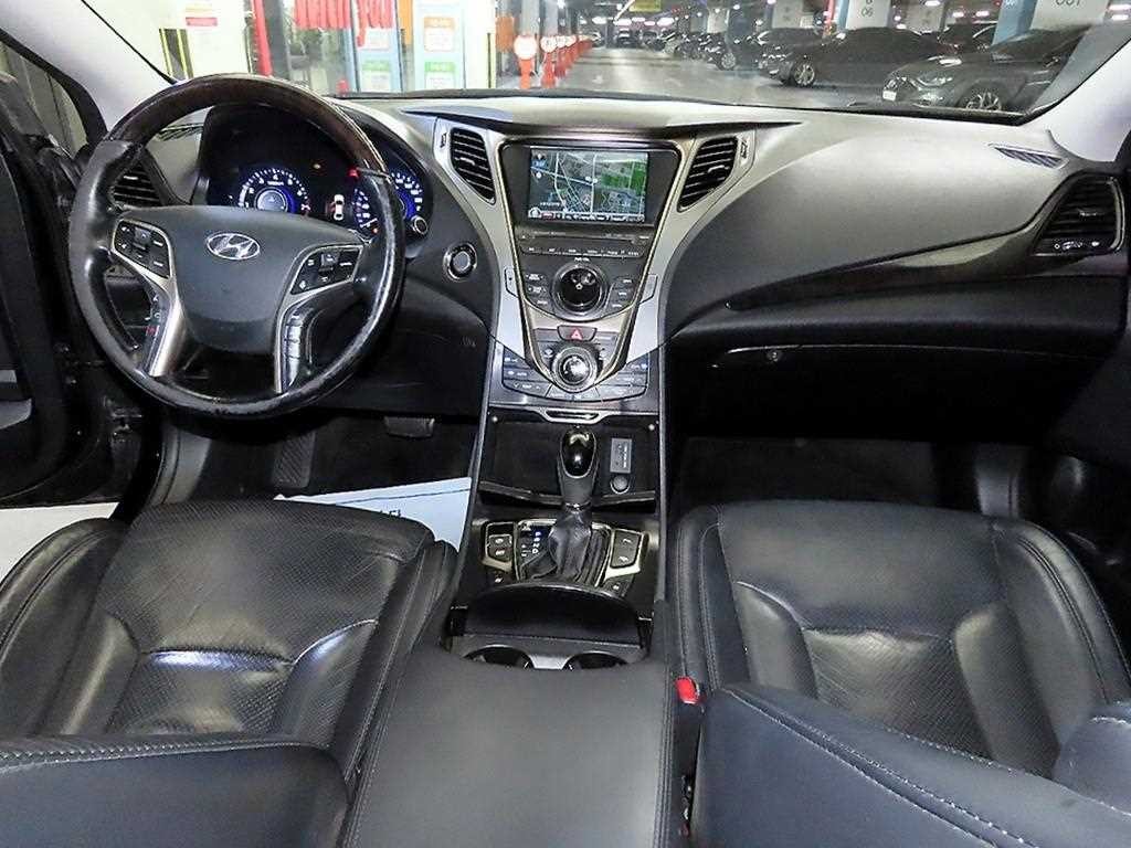 현대 그랜저 그랜저 HG HG300 EXCLUSIVE 이미지 10