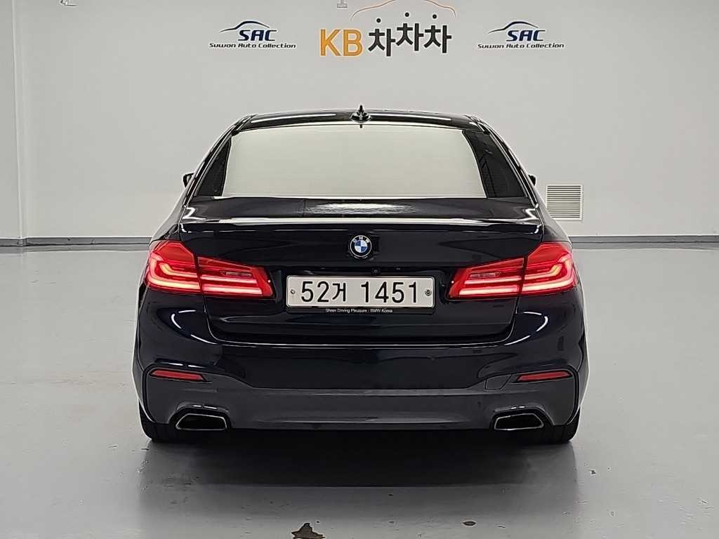 BMW 5시리즈 5시리즈 (G30) 520d M 스포츠 플러스 이미지 3