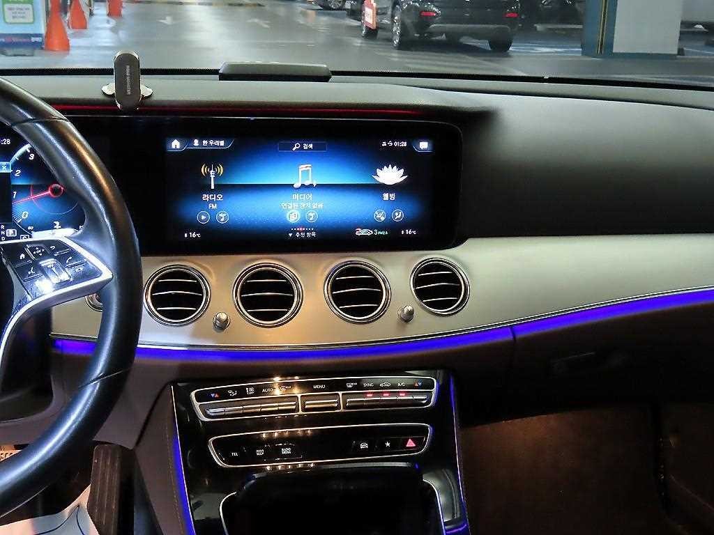 벤츠 E 클래스 E-클래스 W213 E250 아방가르드 이미지 11