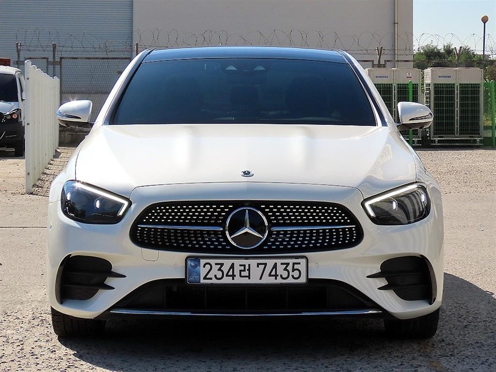 벤츠 E 클래스 E-클래스 W213 E350 4MATIC AMG LINE 이미지 1