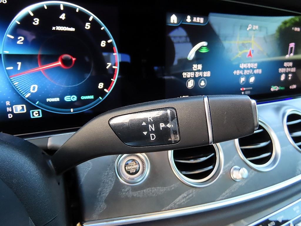 벤츠 E 클래스 E-클래스 W213 E350 4MATIC AMG LINE 이미지 11