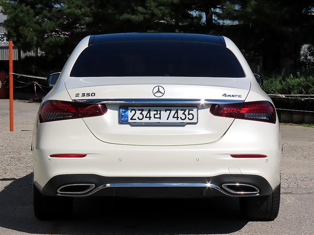 벤츠 E 클래스 E-클래스 W213 E350 4MATIC AMG LINE 이미지 4