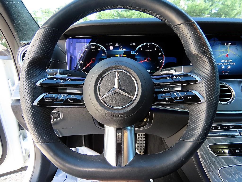 벤츠 E 클래스 E-클래스 W213 E350 4MATIC AMG LINE 이미지 8